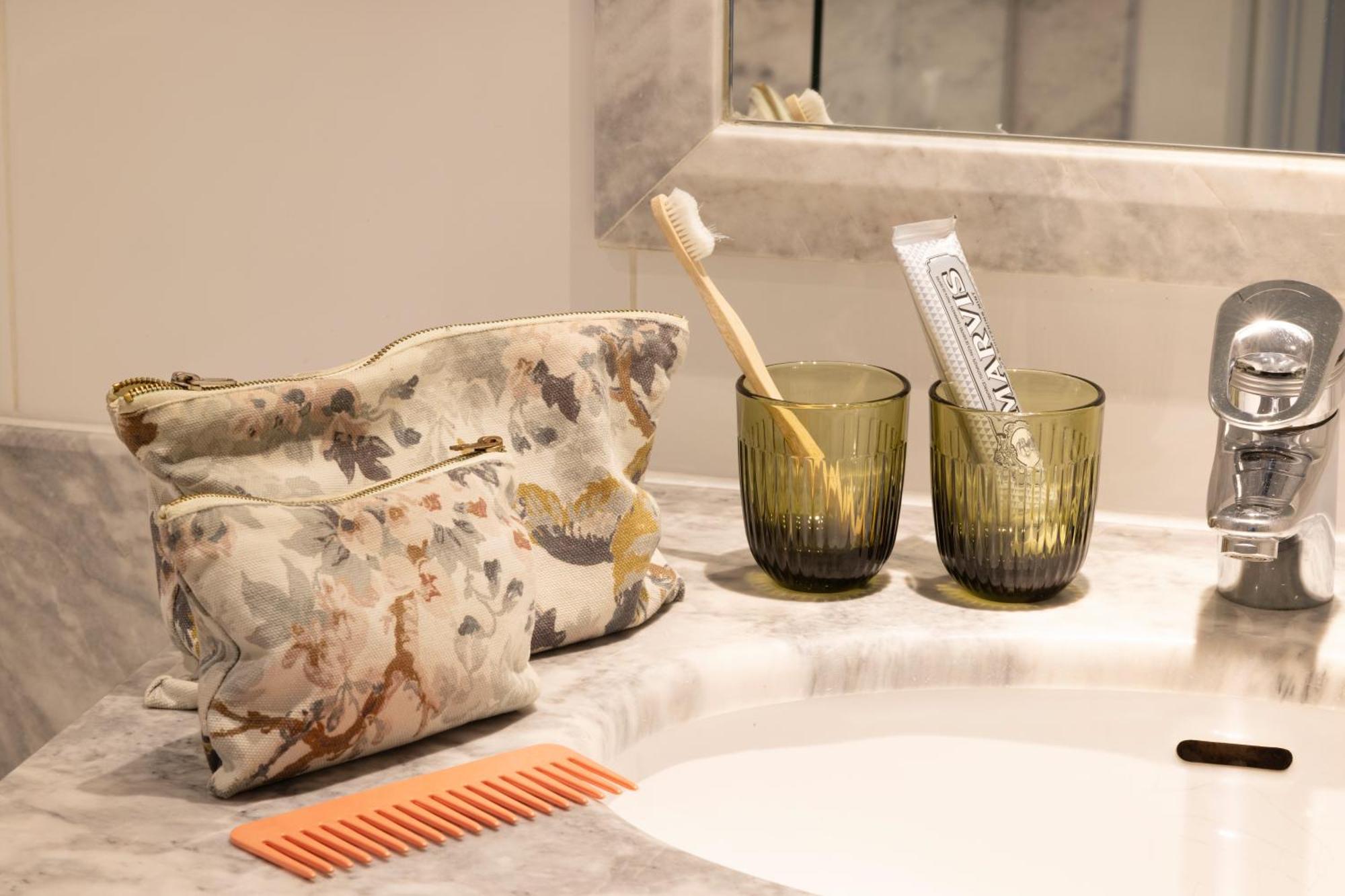 Le Lavoisier & Hotel