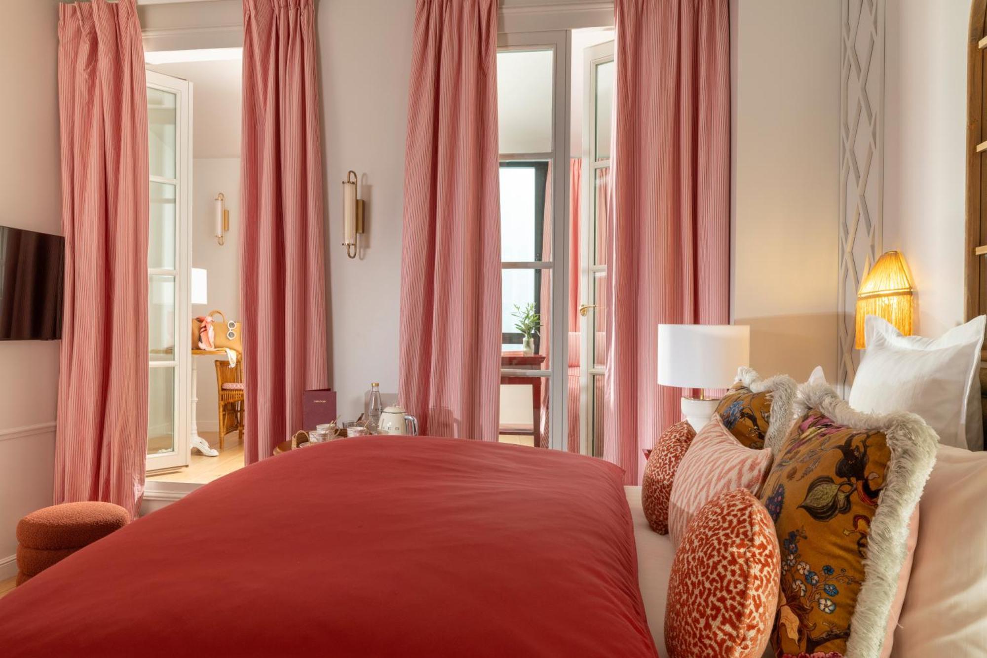 Le Lavoisier & Paris