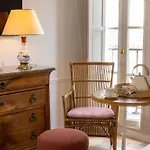 Le Lavoisier & Hotel Paris