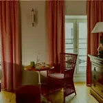 Hotel Le Lavoisier & Paris