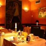 Le Lavoisier & Hotel Paris