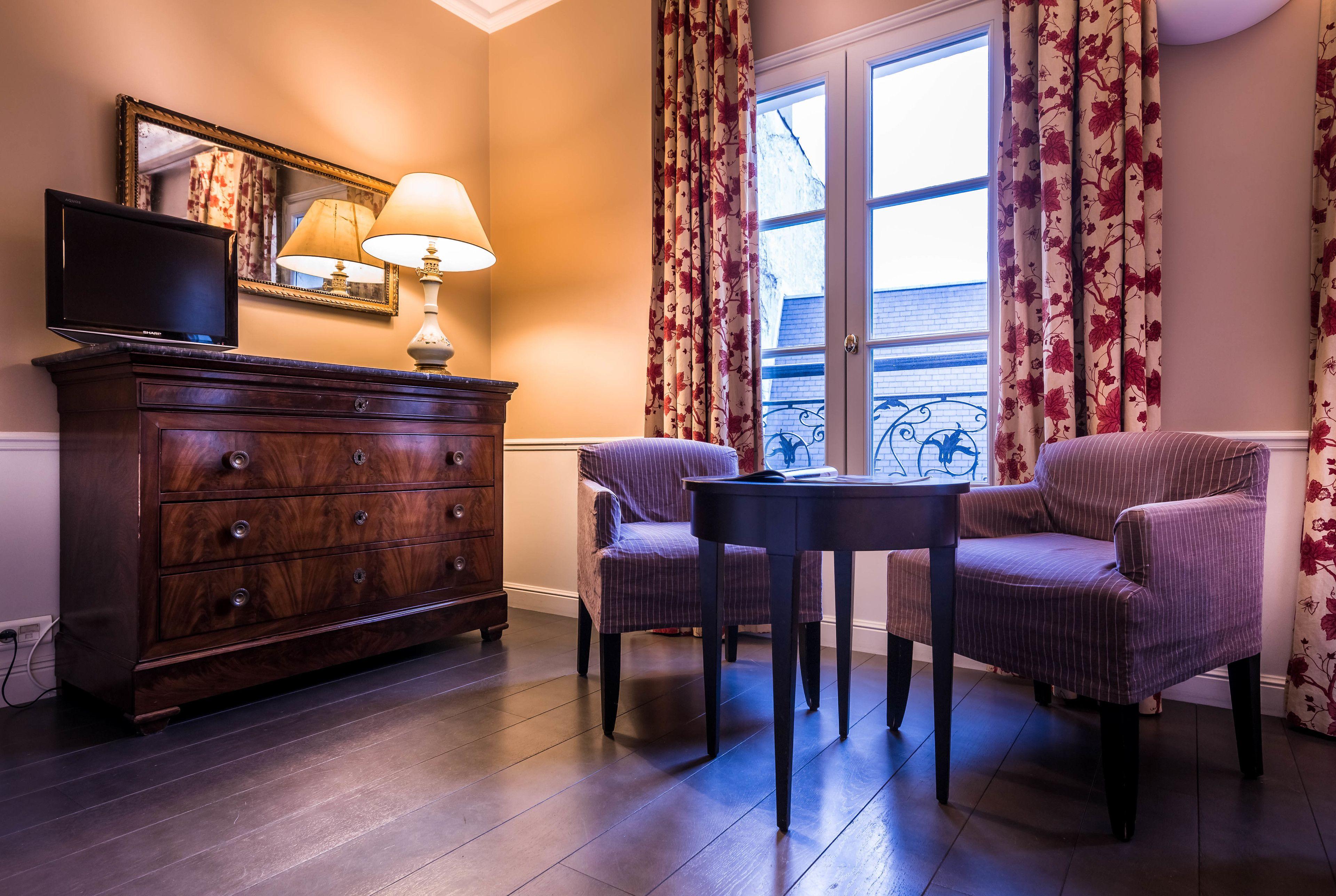 Hotel Le Lavoisier & Parigi