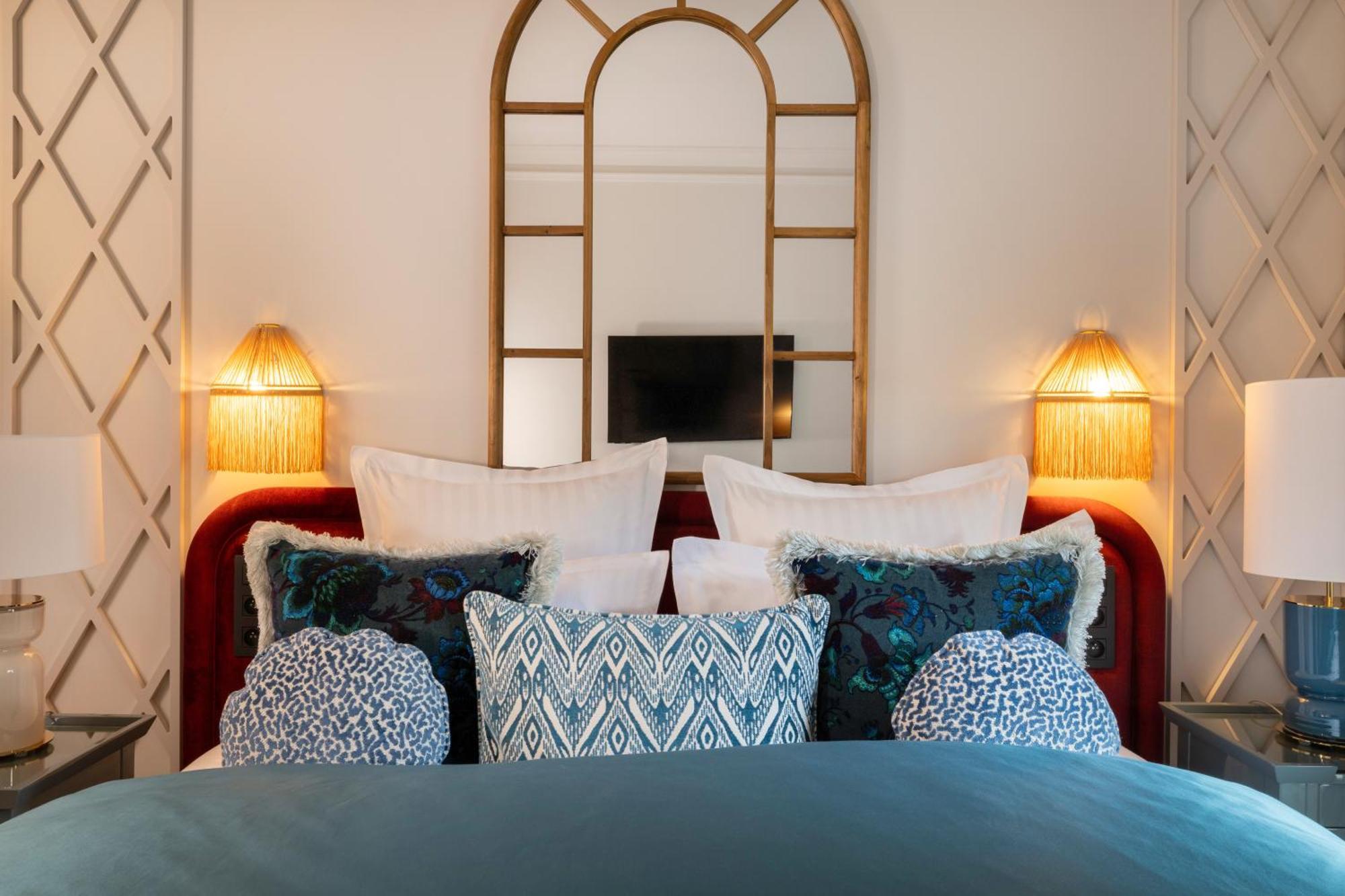 Le Lavoisier & Paris