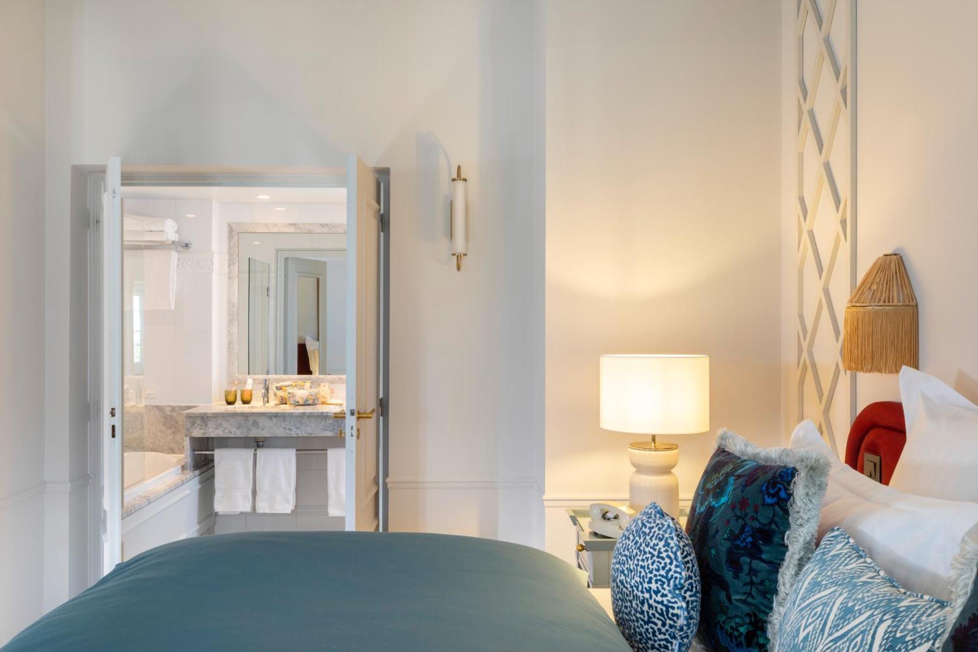 Le Lavoisier & 4* Paris